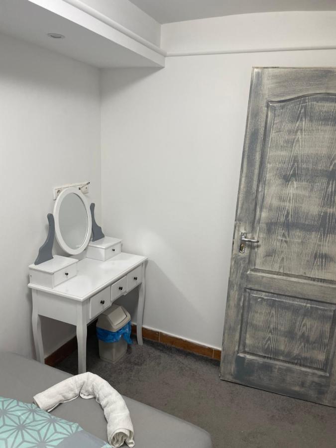 Centrum Wellness Hostel Debrecen Eksteriør billede