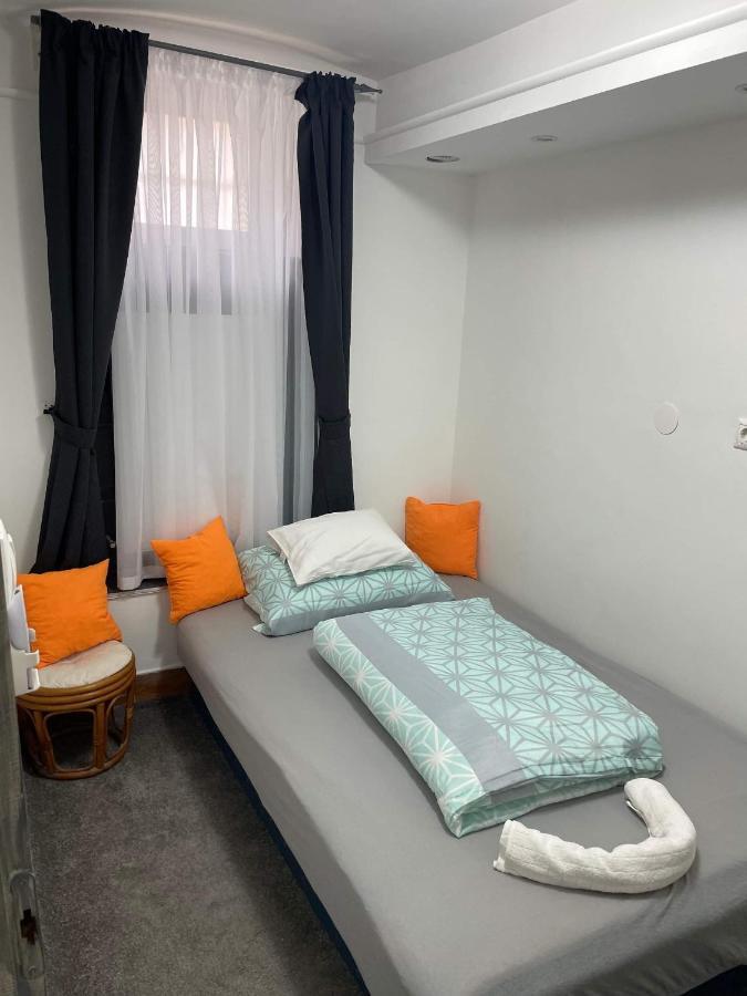 Centrum Wellness Hostel Debrecen Eksteriør billede