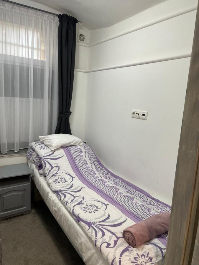 Centrum Wellness Hostel Debrecen Eksteriør billede